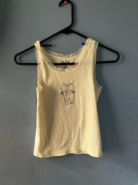 Brandy Melville Cream Lace-Trim Tank with Kissing Cherub Graphic